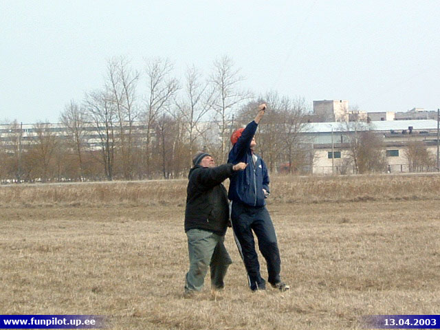 2003_0413_09.jpg