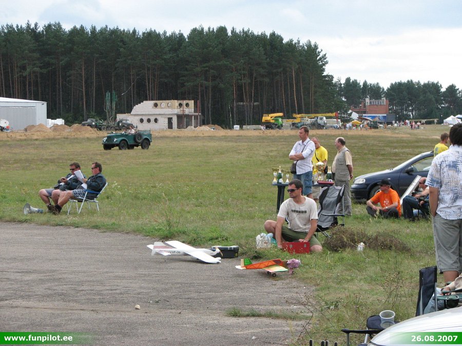 2007_0826_01.jpg