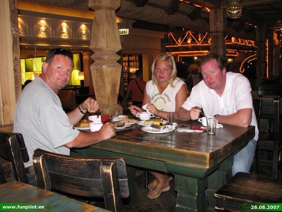 2007_0826_84.jpg